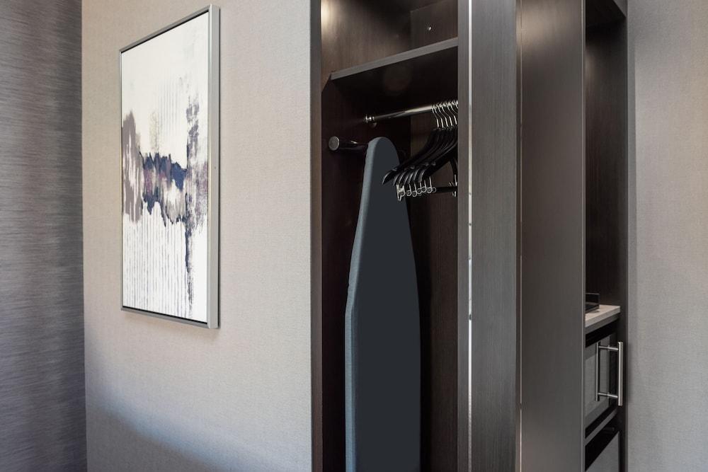 By Marriott Boston 3*